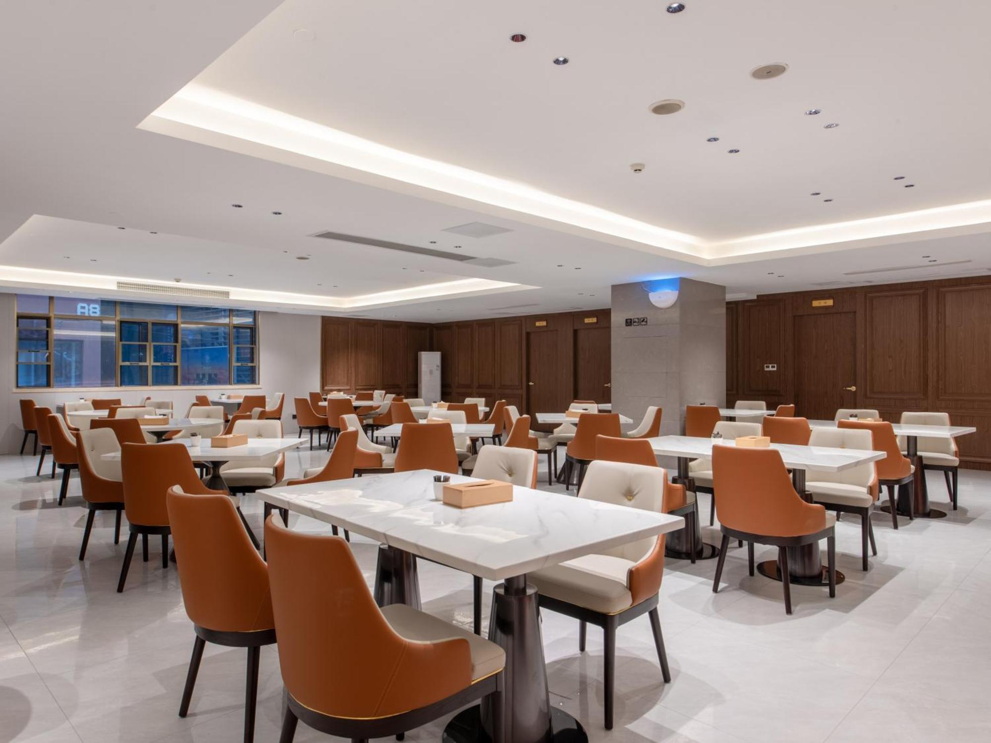 Vienna International Hotel Guangzhou Baiyun International Conference Center Экстерьер фото